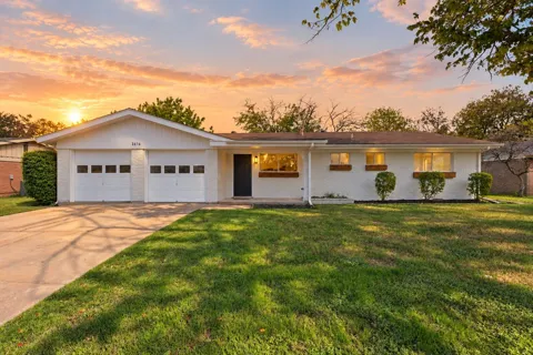 3616 Venice Drive