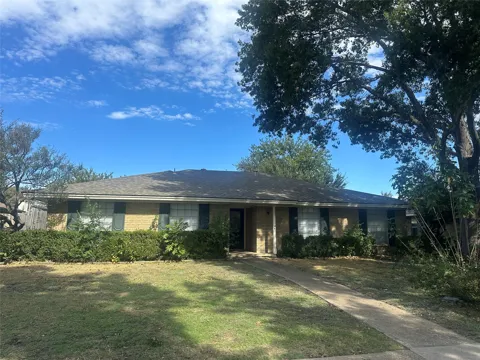 2809 Teakwood Lane