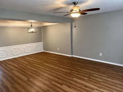 4711 Indian Trail #4