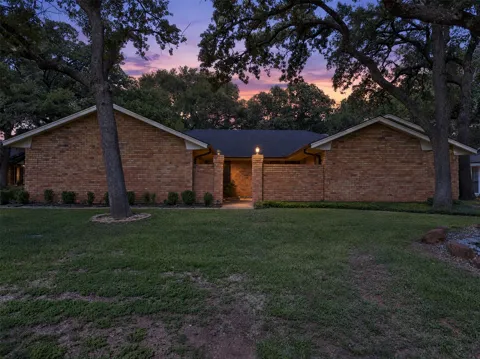 2304 Belfry Court