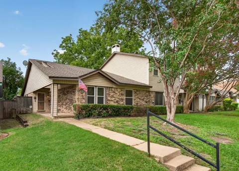 4915 Rollingwood Court