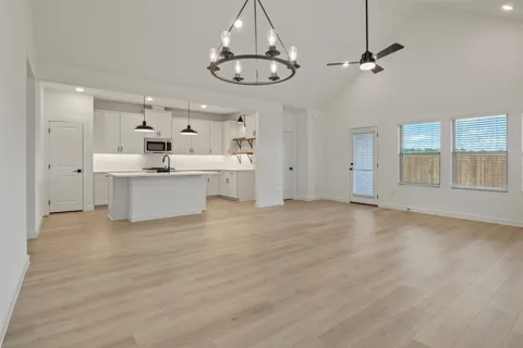2113 Maple Ridge Drive