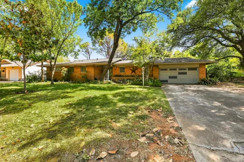 204 University Drive