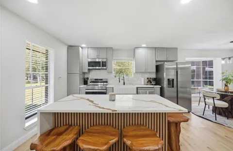 27228 Tepee Trail