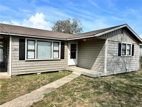 1011 Memorial Parkway