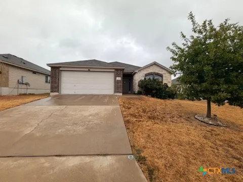 2414 Vicksburg Lane