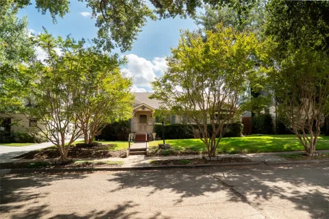 6286 Malcolm Drive