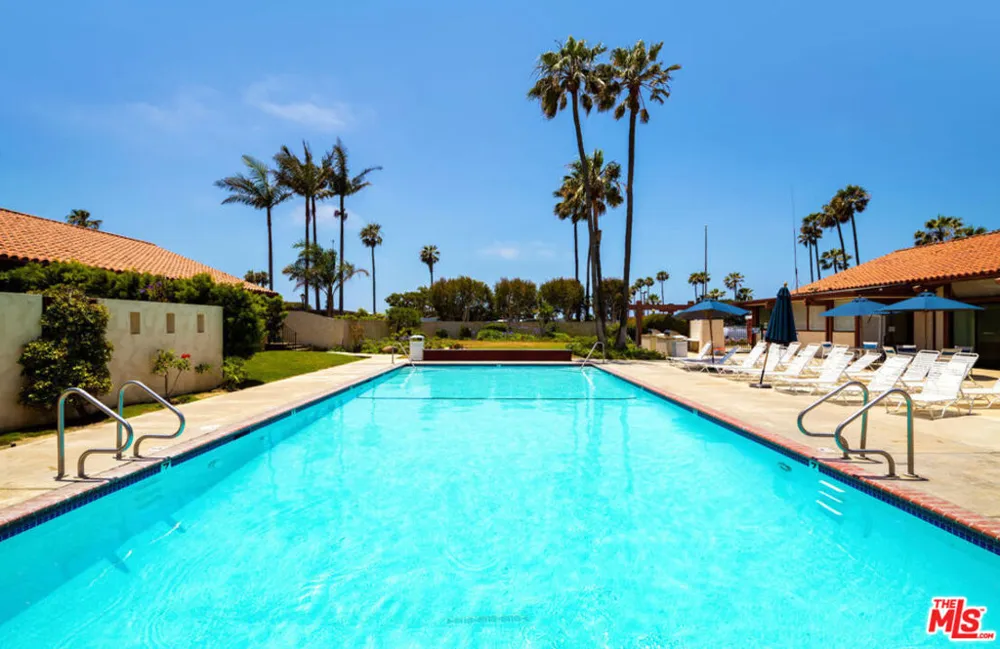 29500 Heathercliff Rd. #3 Malibu, CA 90265