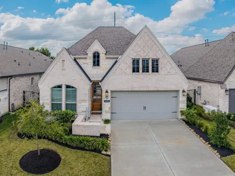 11115 Pale Tipped Way