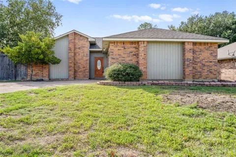 5213 Colonial Drive