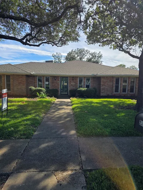 2500 Grandview Drive
