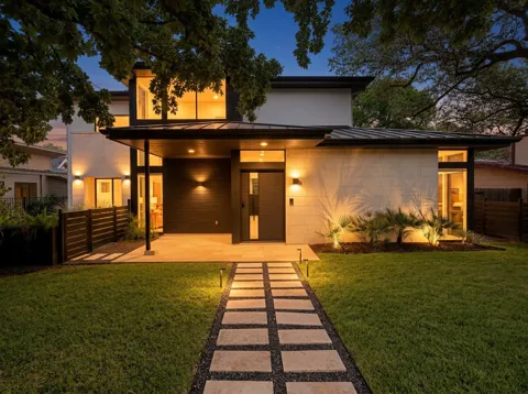 3704 Bonnie Road