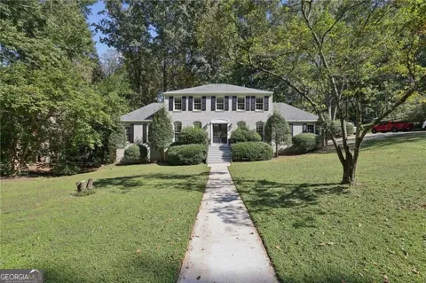 1020 Winding Creek TRL