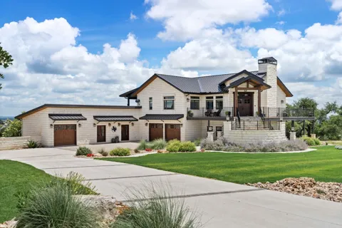 115 Trophy Oak Point