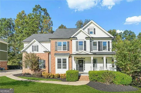 909 Landsdowne CV
