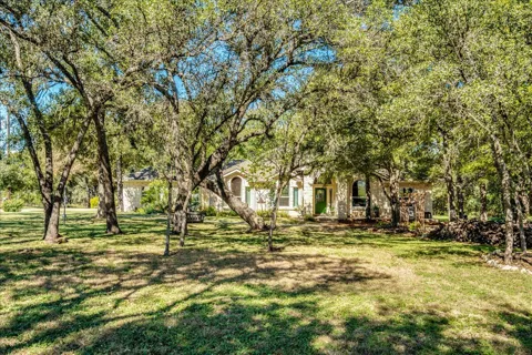 111 N Showhorse Drive