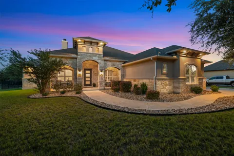 317 Houston Loop