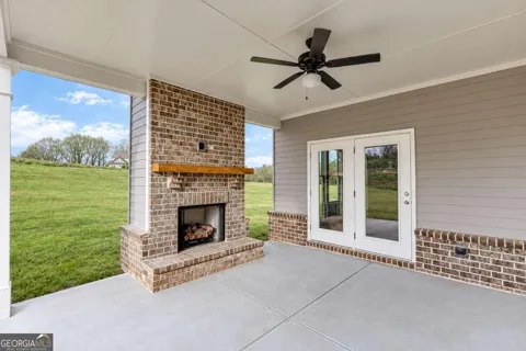 8935 Claude Martin DR