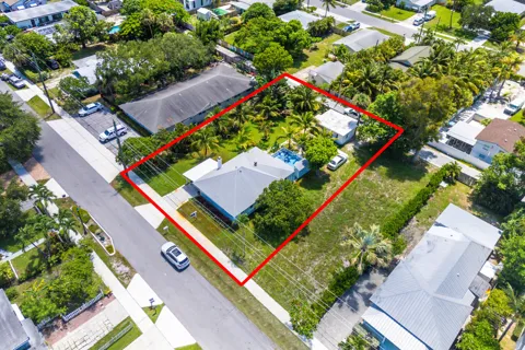 320 SE 4th Avenue