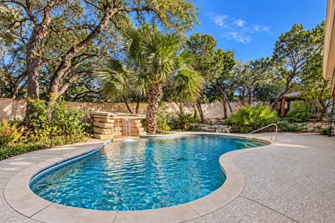 5612 Bonnell Vista Street