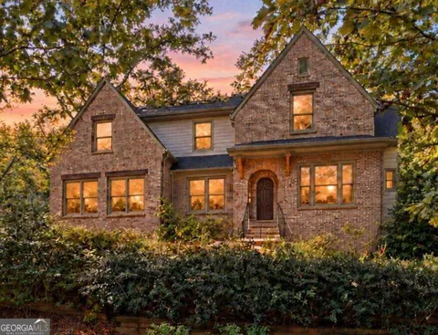3725 River Club DR