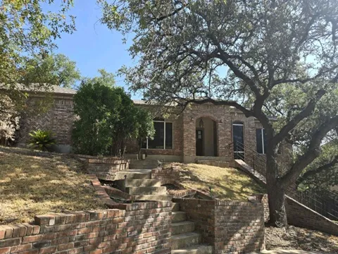 4904 BACKTRAIL DRIVE