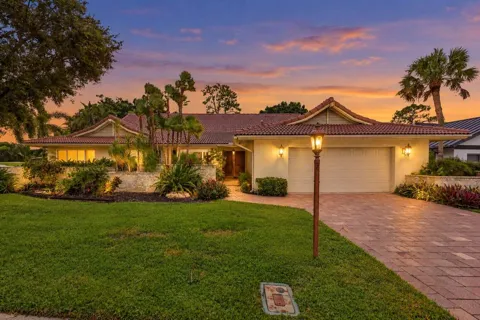 10134 Boca Woods Lane