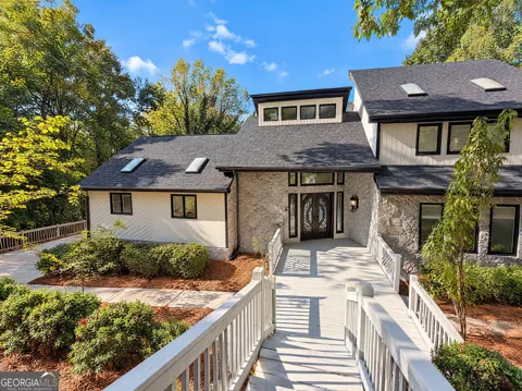 140 Huntcliff PT