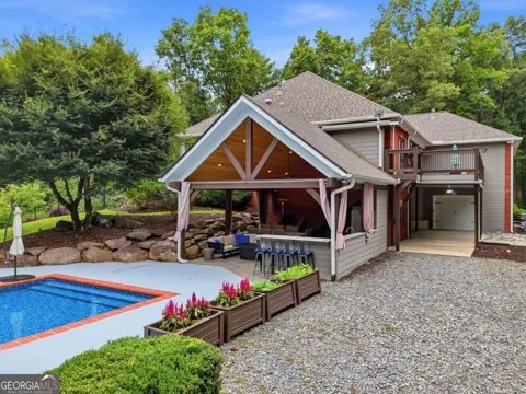408 Sumner LN