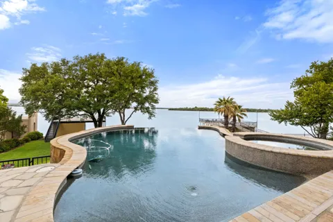 139 Wilderness Drive E
