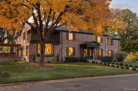15 Crestmoor Drive