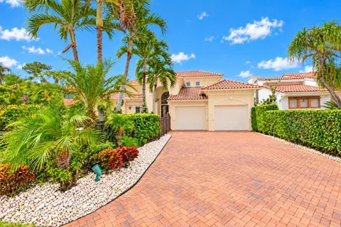 7603 CEDARWOOD CIRCLE