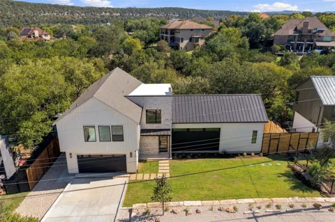 2709 De Soto Drive