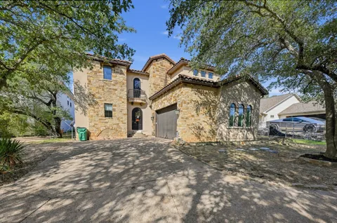 1310 Minnie Drive