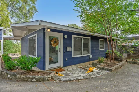 1404 W 32nd Street