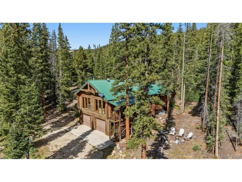 31 Forest Way