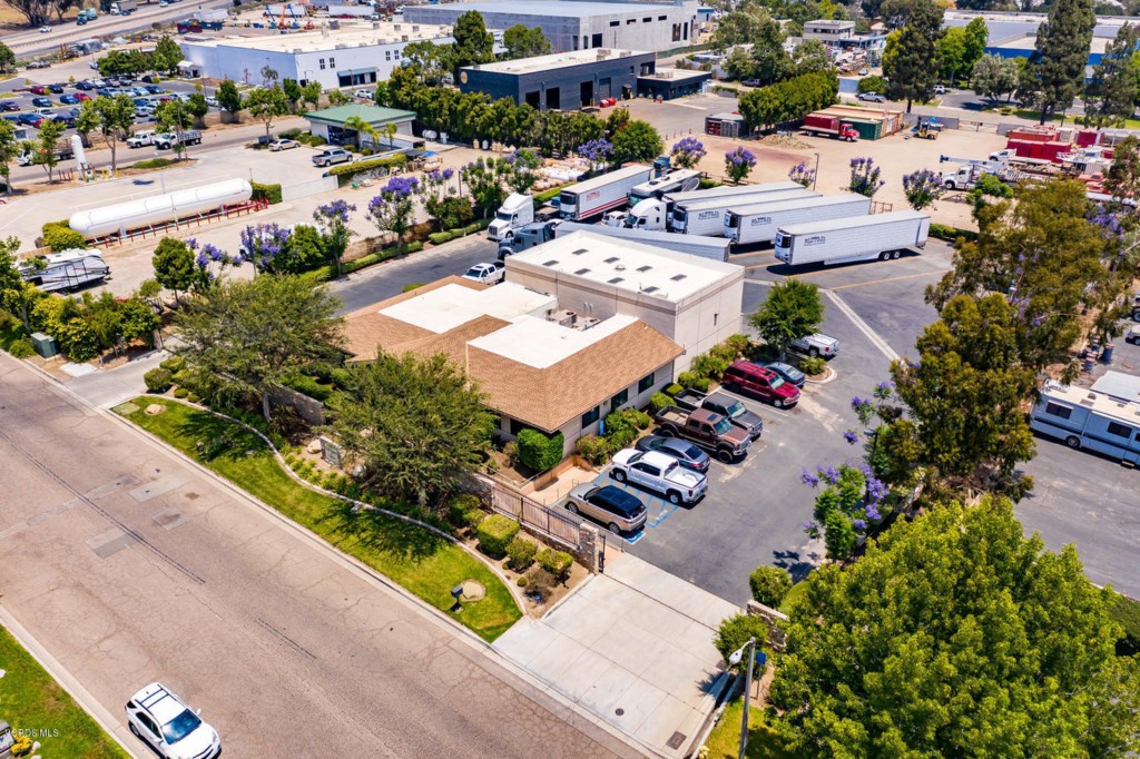 235 Quail Court Santa Paula, CA 93060