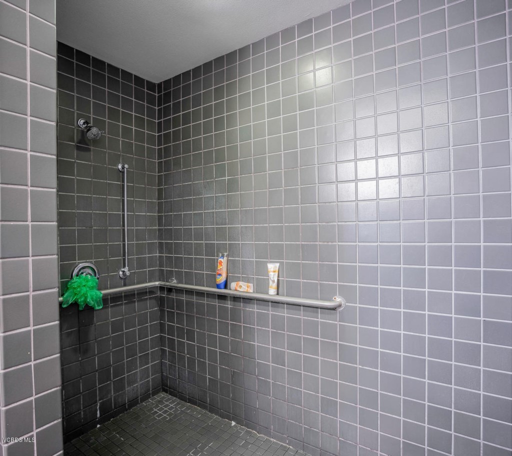 235 Quail Court Santa Paula, CA 93060