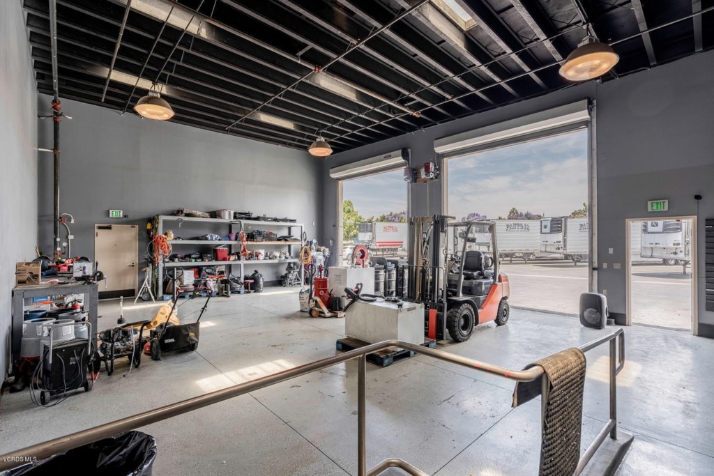 235 Quail Court Santa Paula, CA 93060