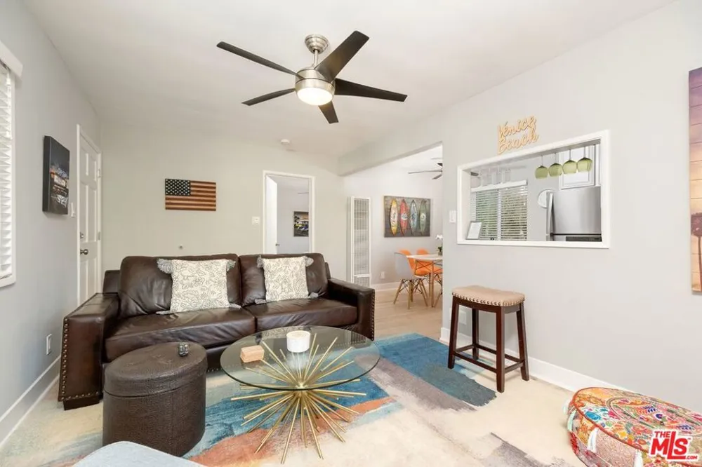 11 20TH AVENUE Venice, CA 90291