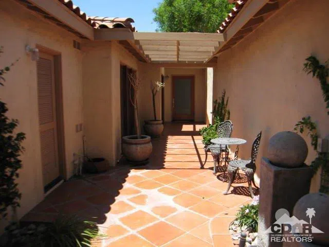 293 Serena Drive Palm Desert, CA 92260