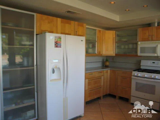 293 Serena Drive Palm Desert, CA 92260