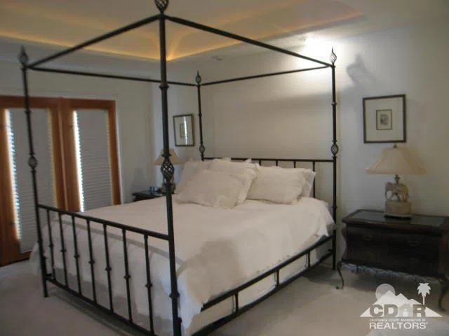 293 Serena Drive Palm Desert, CA 92260