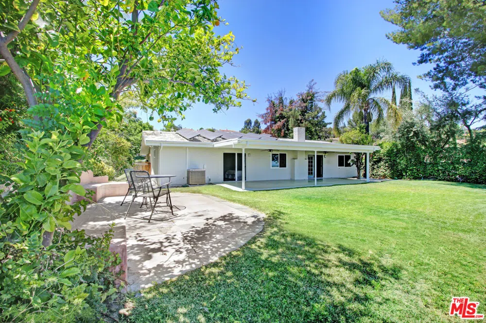 24648 Eilat Street Woodland Hills, CA 91367