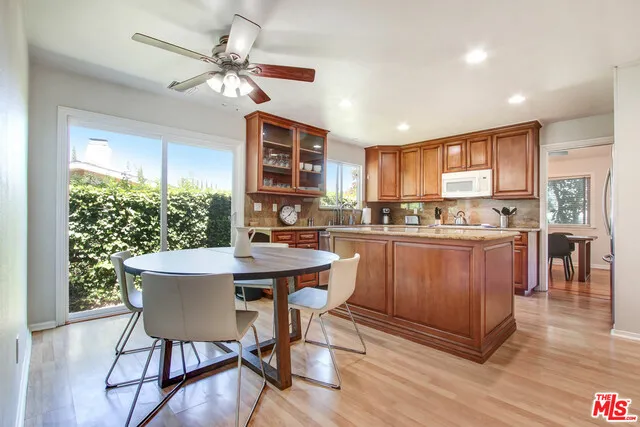 24648 Eilat Street Woodland Hills, CA 91367
