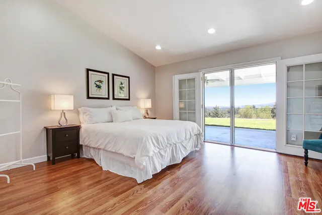 24648 Eilat Street Woodland Hills, CA 91367