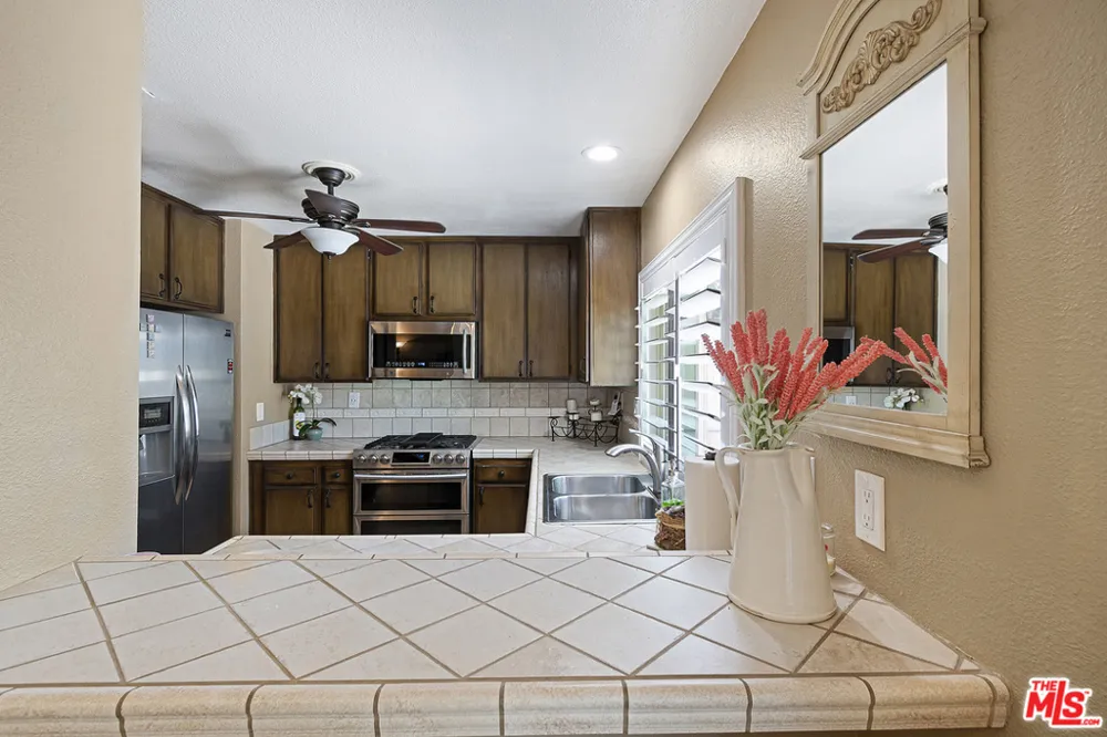 1637 Aspen Village Way West Covina, CA 91791