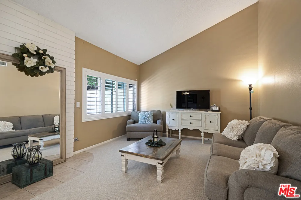 1637 Aspen Village Way West Covina, CA 91791