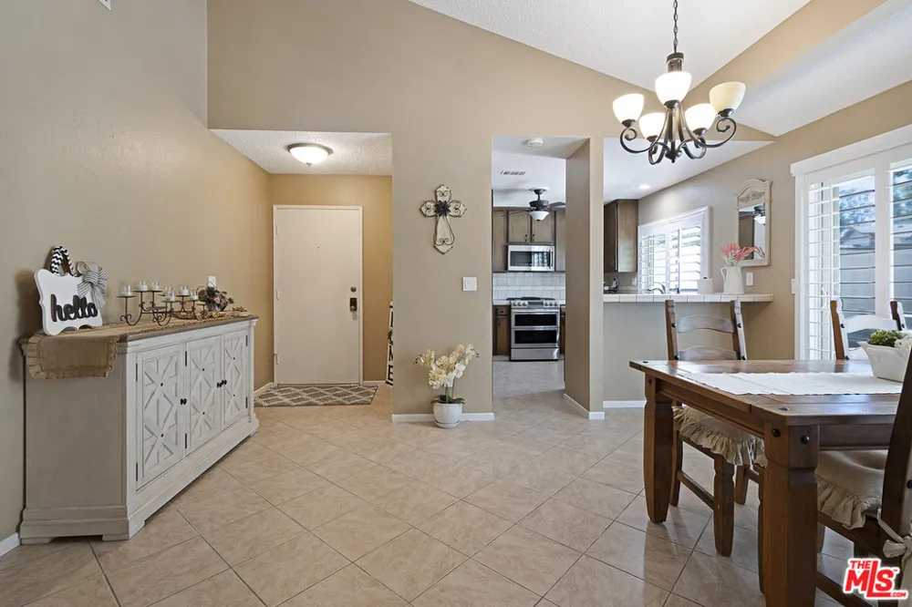 1637 Aspen Village Way West Covina, CA 91791