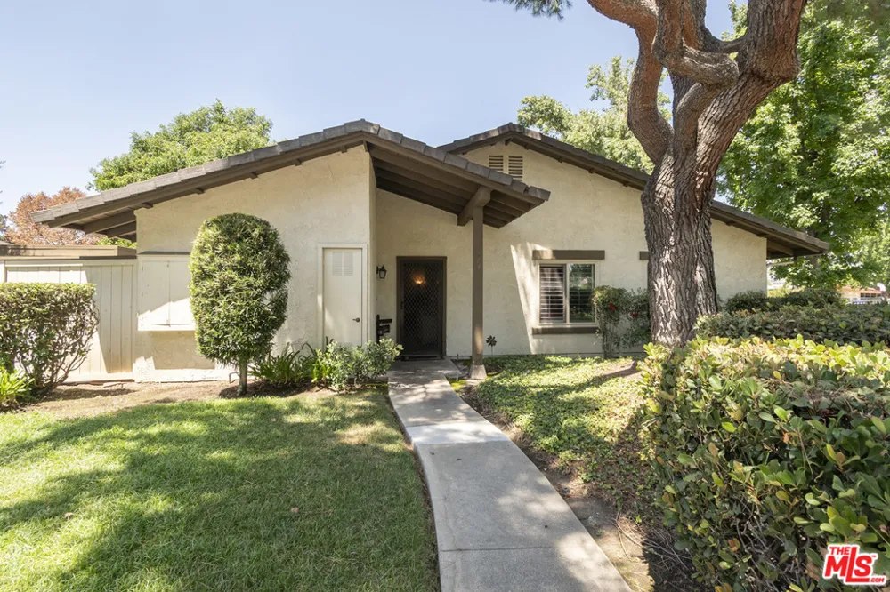 1637 Aspen Village Way West Covina, CA 91791